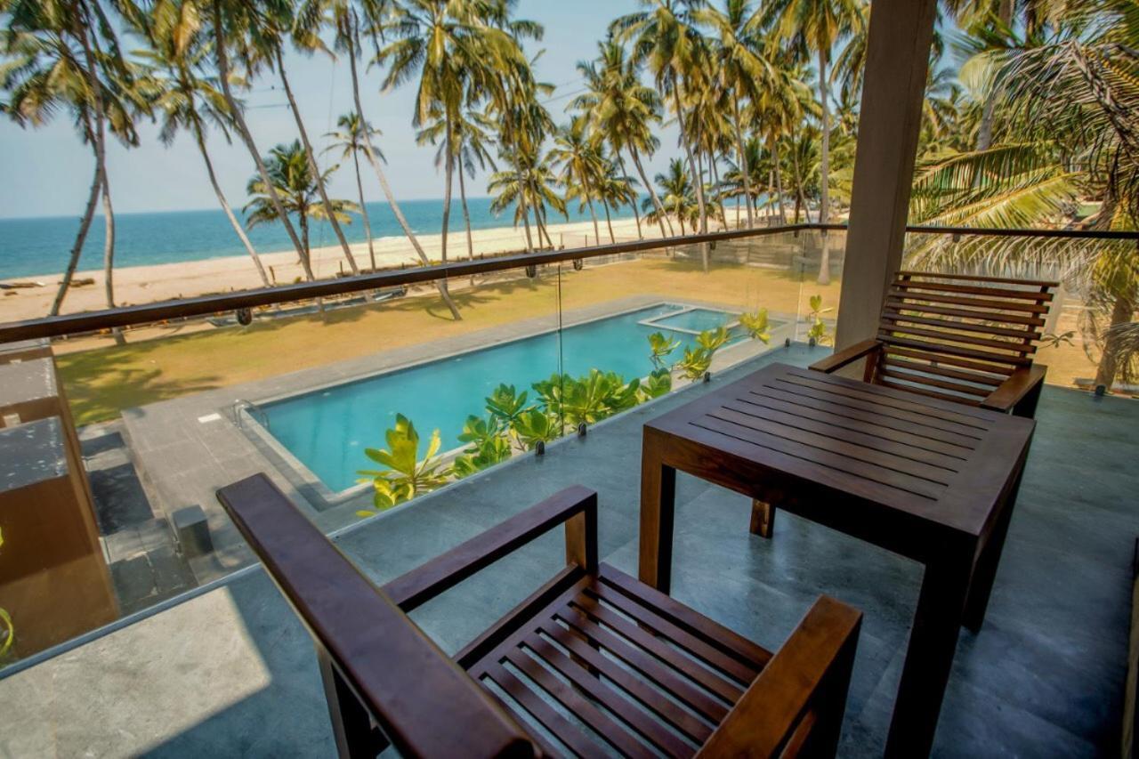 Soluna Beach Resort Marawila Ngoại thất bức ảnh