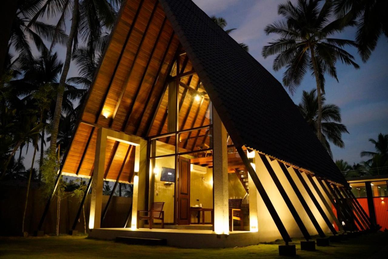 Soluna Beach Resort Marawila Ngoại thất bức ảnh